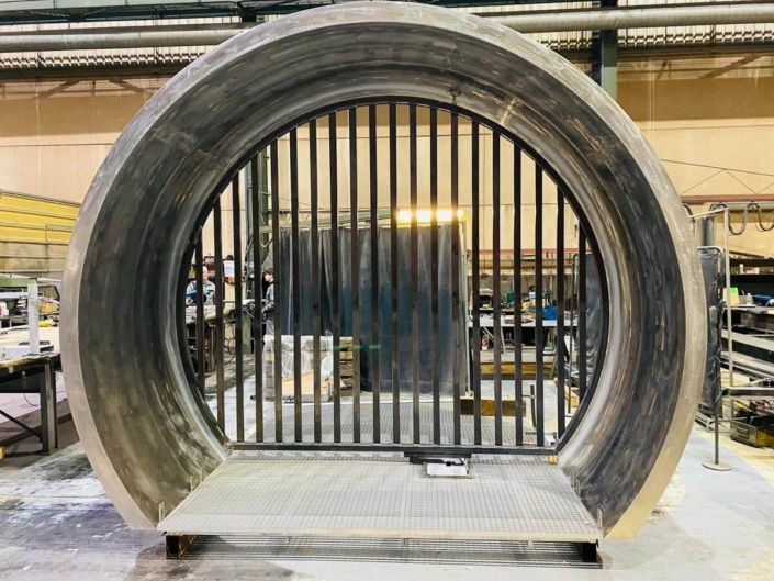 Fabrication d'un tunnel d’accès avec portail métallique