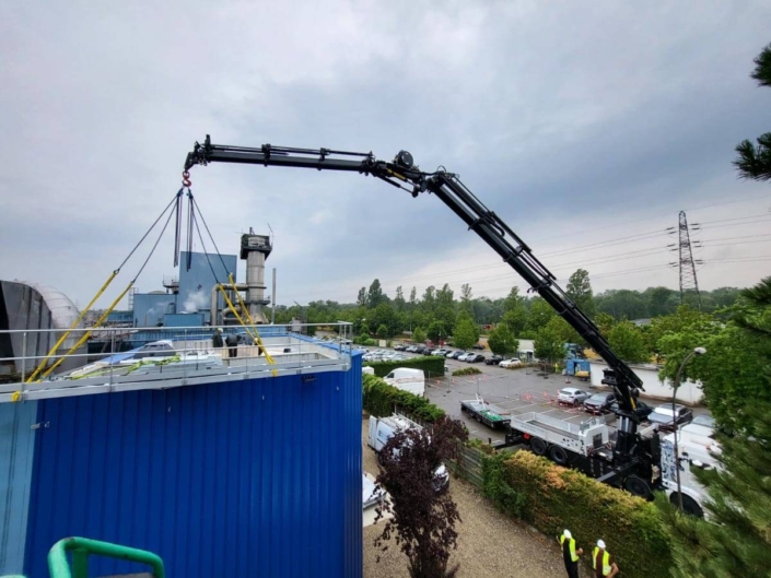 Passerelle technique pour un groupe industriel