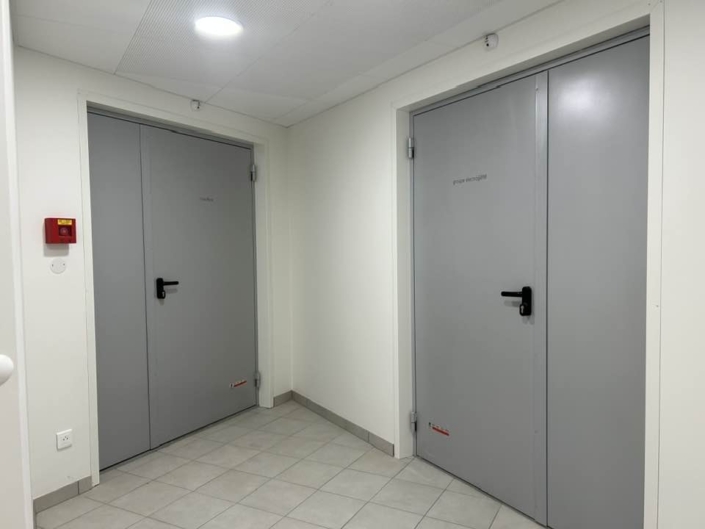 Réalisation de portails, portes, abri à vélos et divers structures métalliques à la nouvelle base ÉRIS à Souffelweyersheim