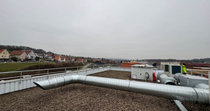 Pose de 50ml de garde-corps en toiture à Reichshoffen