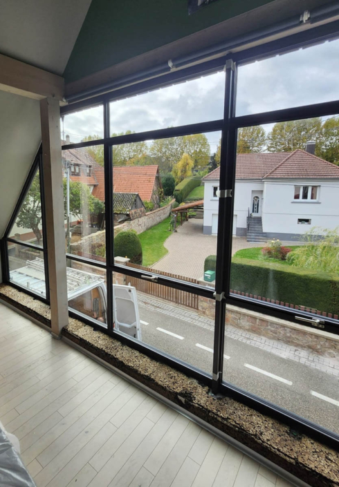 Pose de châssis en menuiserie acier à Wissembourg