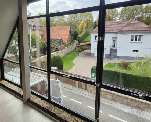 Pose de châssis en menuiserie acier à Wissembourg